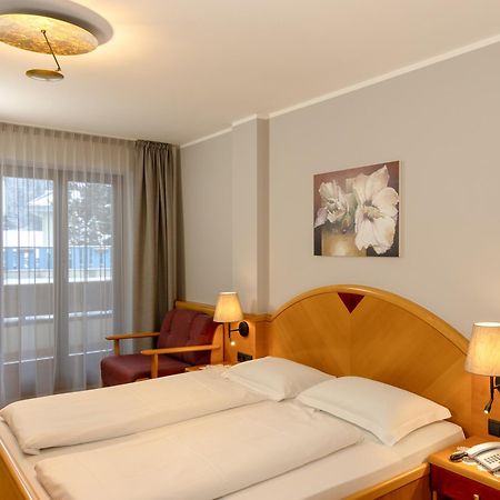 Hotel Goldene Rose Монгуэльфо Экстерьер фото