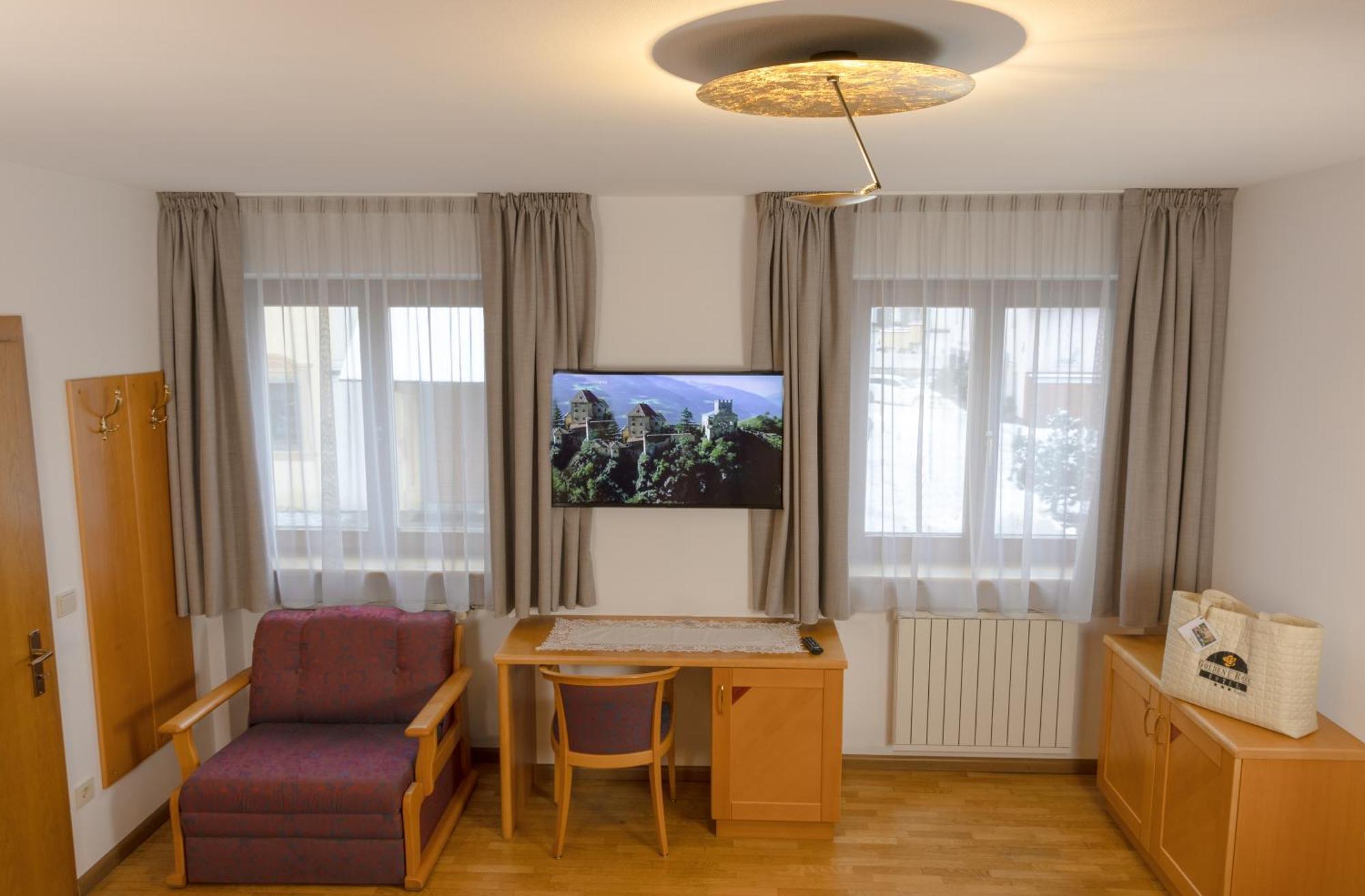 Hotel Goldene Rose Монгуэльфо Экстерьер фото